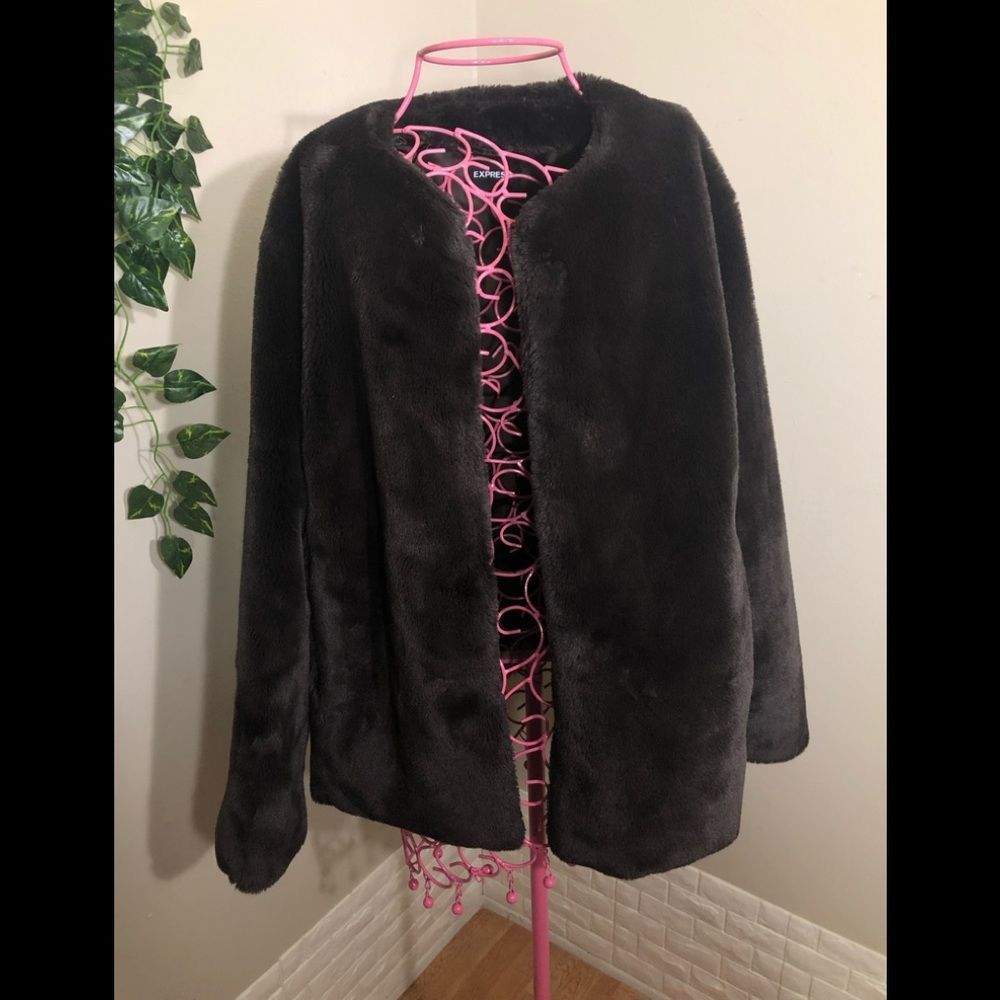 Express fur coat - Picture 2 of 7